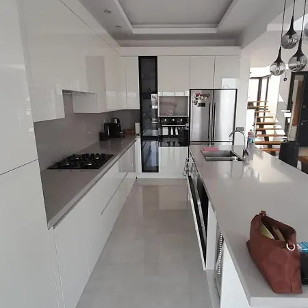 Luxurious In With Private Pool Βίλα