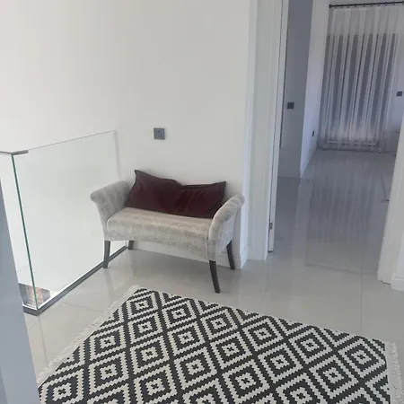 Βίλα Luxurious In With Private Pool